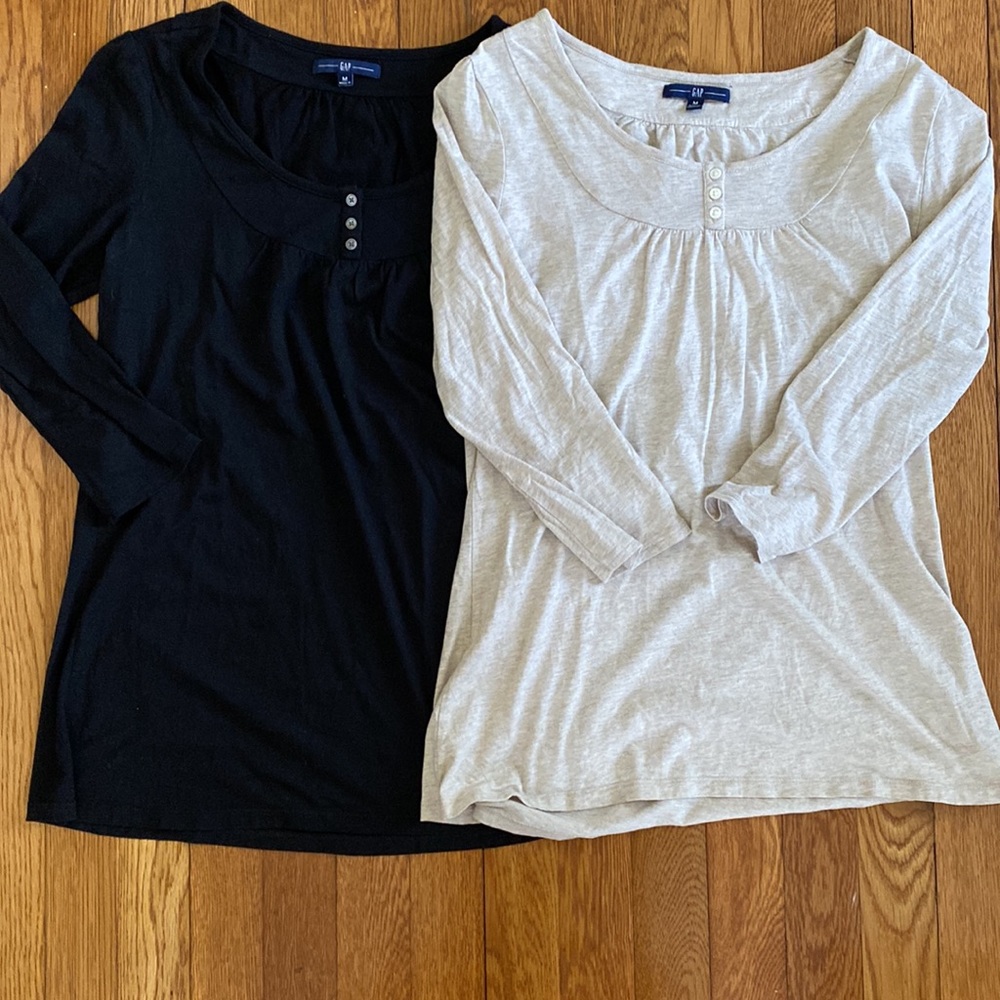 Gap Set of 2 3/4 Sleeve Tops